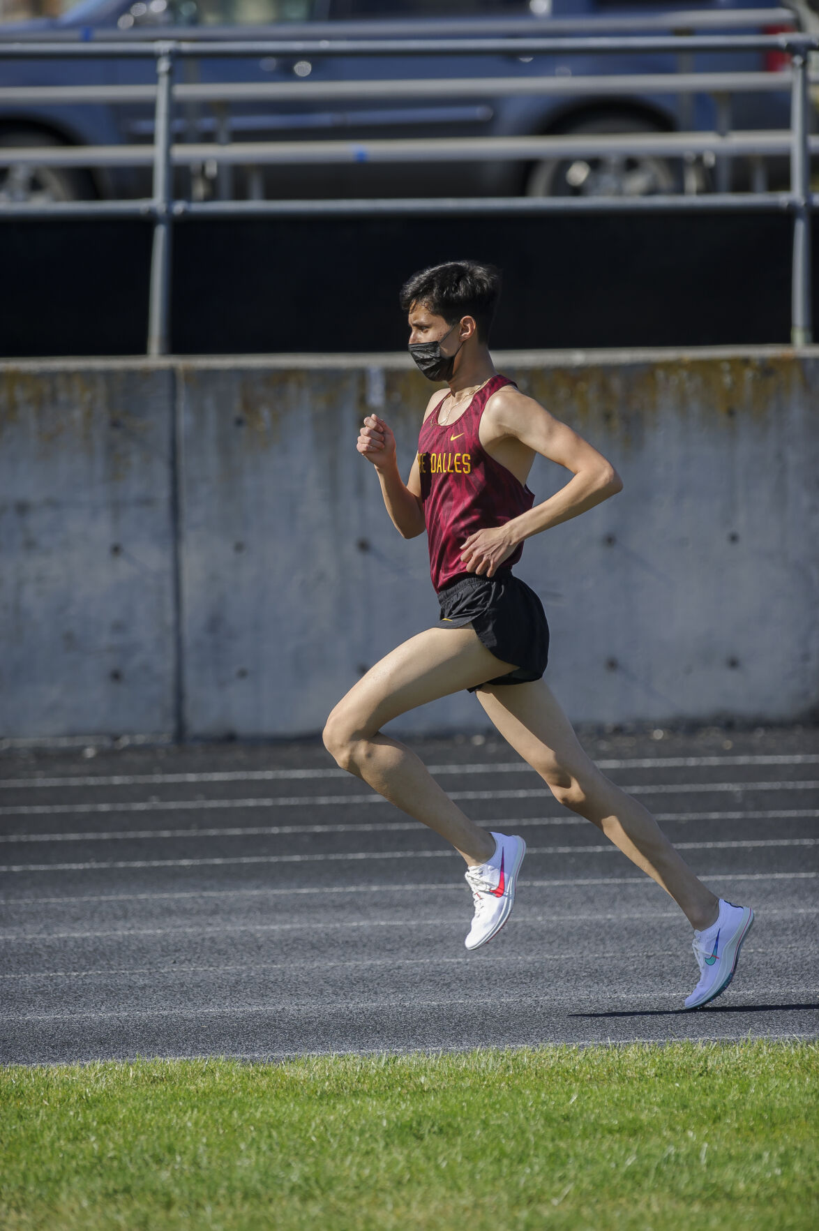 2021 04 Track and Field - TD Juan Diego Contreras_MBG1117 (002).jpg